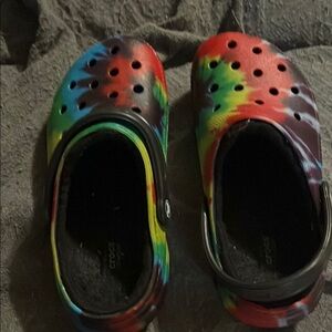 CROCS Red and Blue Water Shoes Vibrant Design